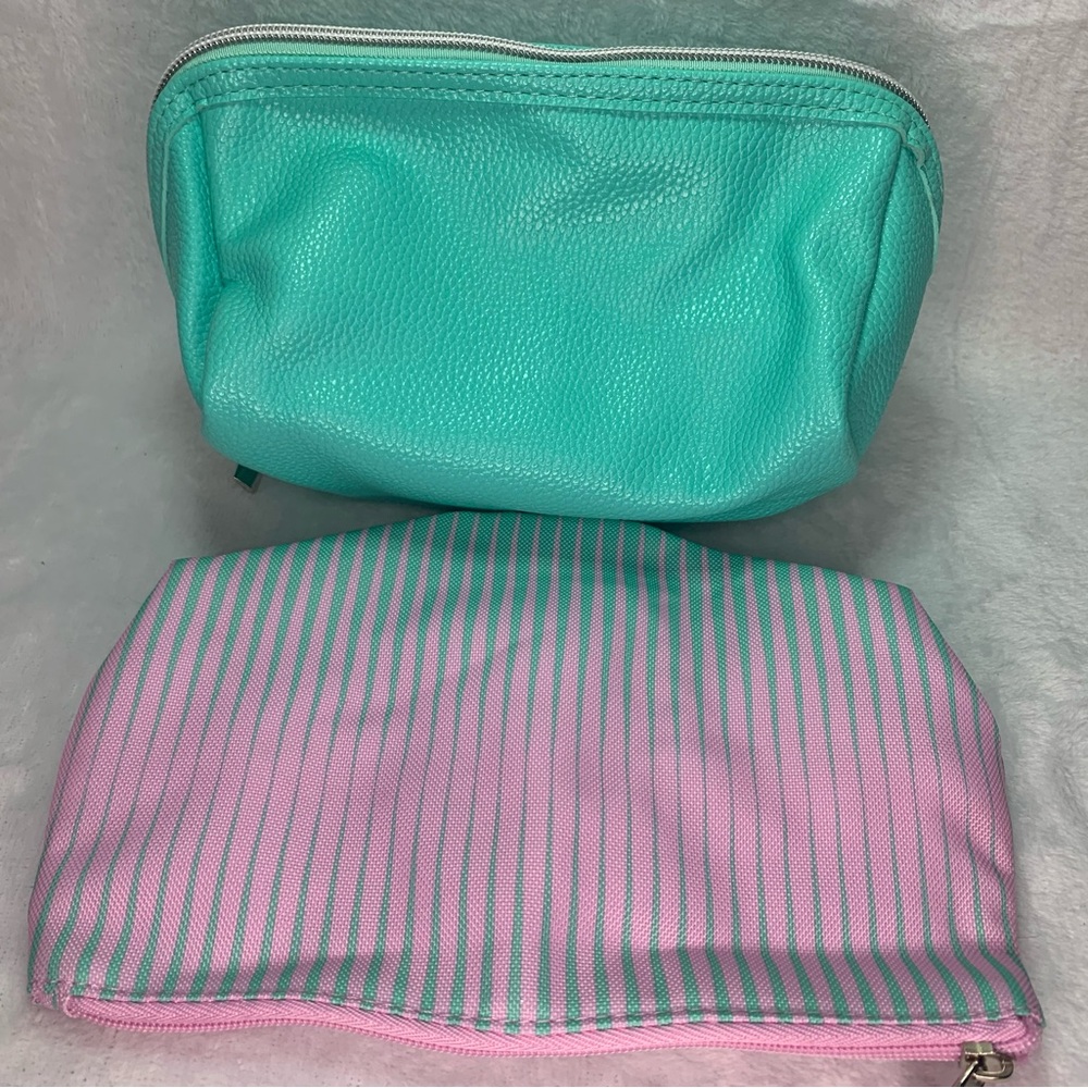 COPY - 2 BRAND NEW ASSORTED MAKE UP BAGS